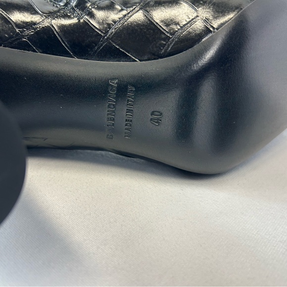 Balenciaga Crocodile Embossed boots - Picture 9 of 9